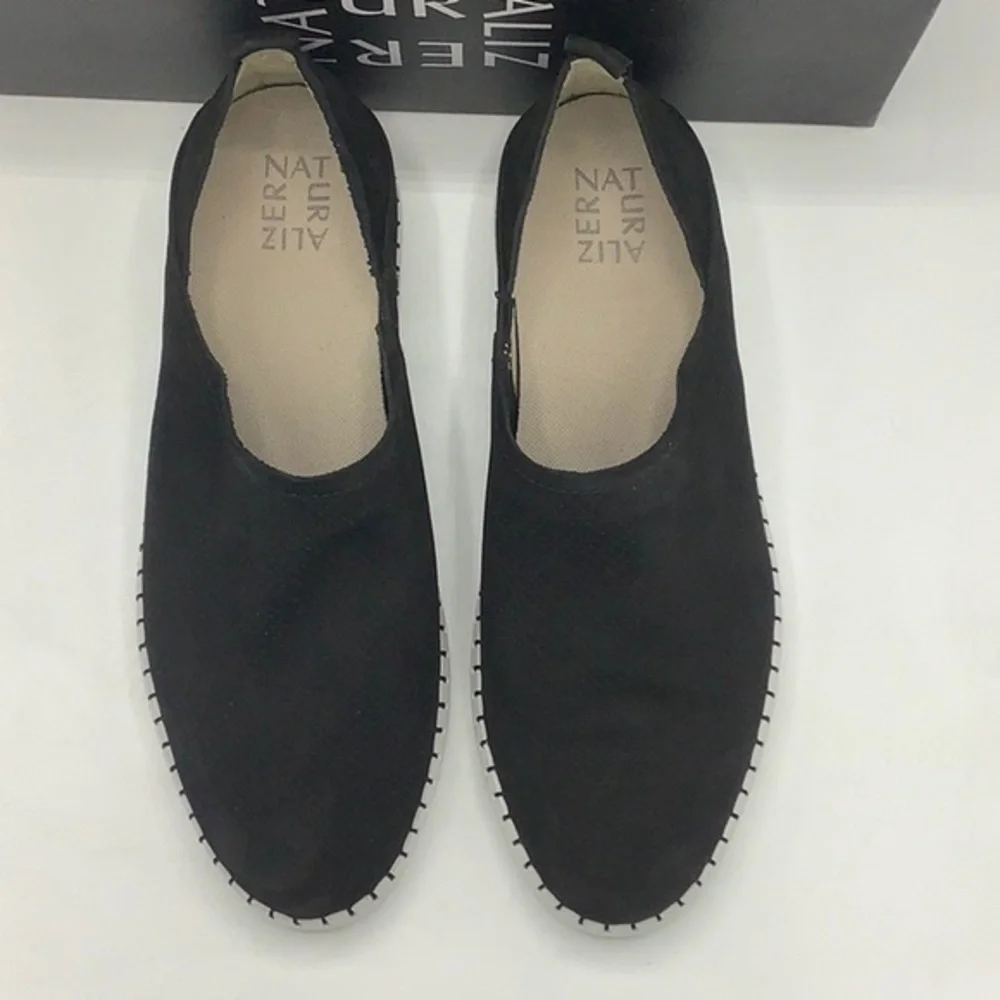 NATURALIZER Black Devan Leather Slip-On Sneakers